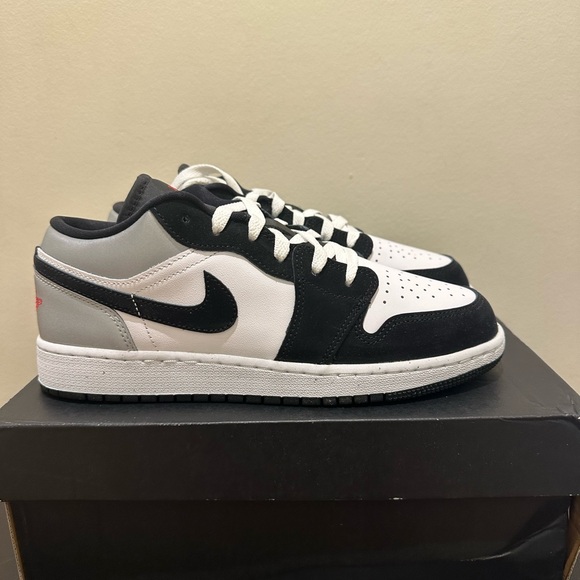 Jordan Shoes - Size 7Y / Women 8.5 NIB Big Kid GS Jordan 1 Low SE Panda Toe  HF3188-106